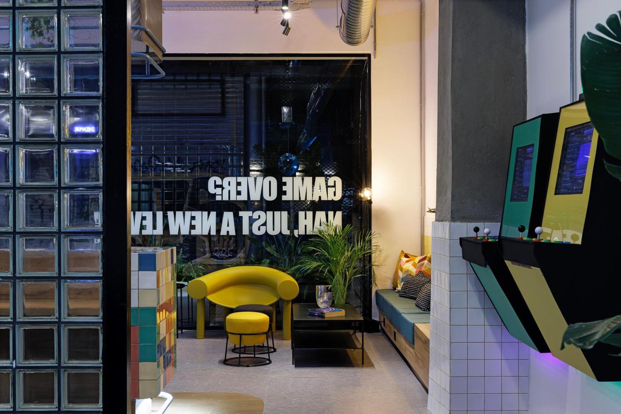 Retroverse Hostel Athén Kültér fotó
